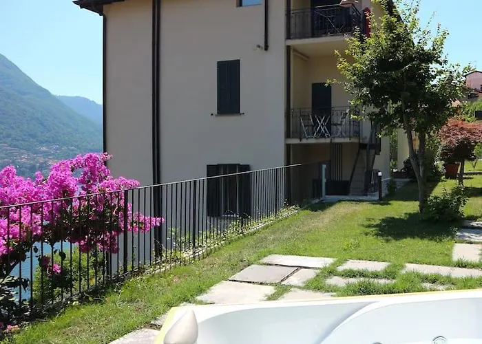 דירה Simo House Stunning View Balcony Ac