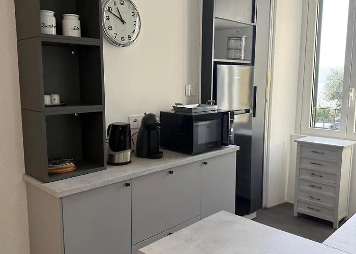 דירה Simo House Stunning View Balcony Ac